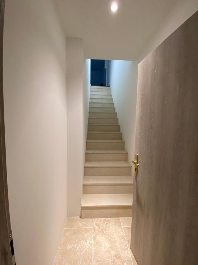 Le Duplex St Nicolas Beaune (Cote d'Or)